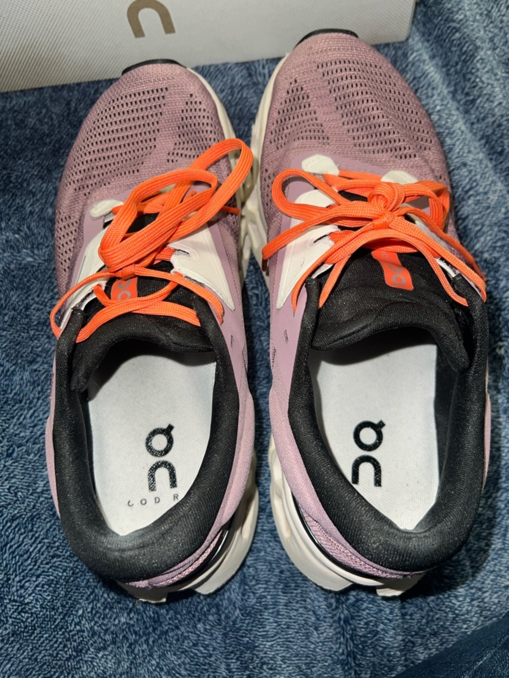 On Cloud Women's Lavender Athletic Sneakers with Orange Laces Size 8 (men’s 6.5) - Picture 7 of 7